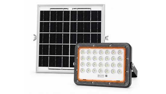Solar floodlight kit on white_1791201376.png